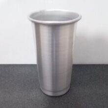 MOD2 700ML VASO ALUMINIO VASO  UN POCO DE RUIDO  SIN STL (SOLO VASO DE ALUMINIO SIN PIEZAS IMPRESAS) 10 (diametro superior) - 7 (diametro inferior) - 17 (altura)